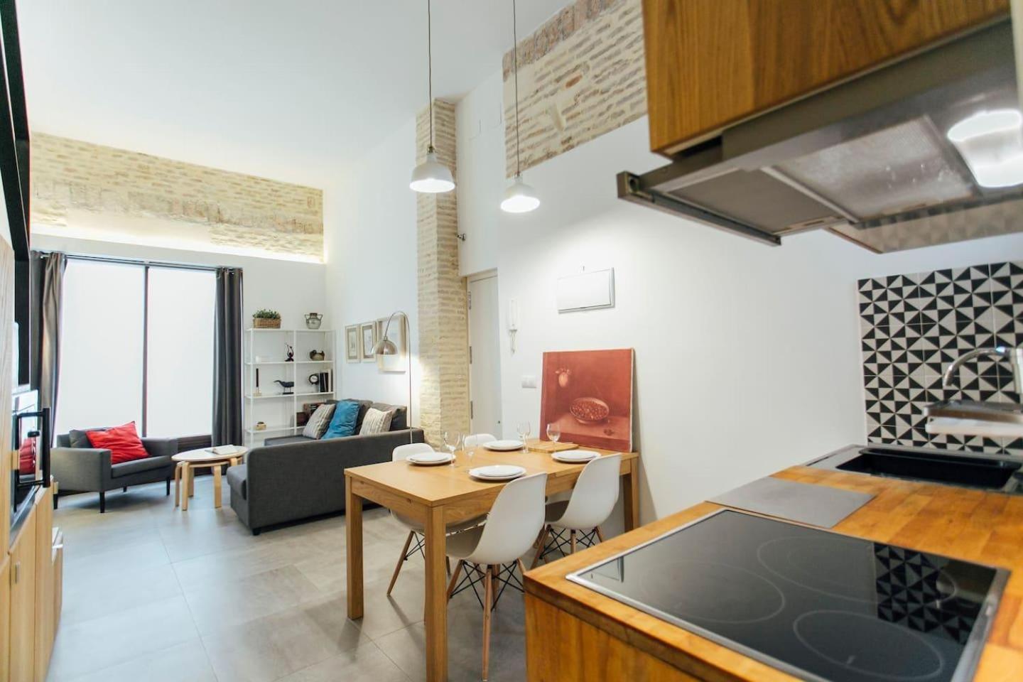 Amplio Apartamento De Diseno Precioso De Estilo Sevillano En Pleno Centro Dış mekan fotoğraf