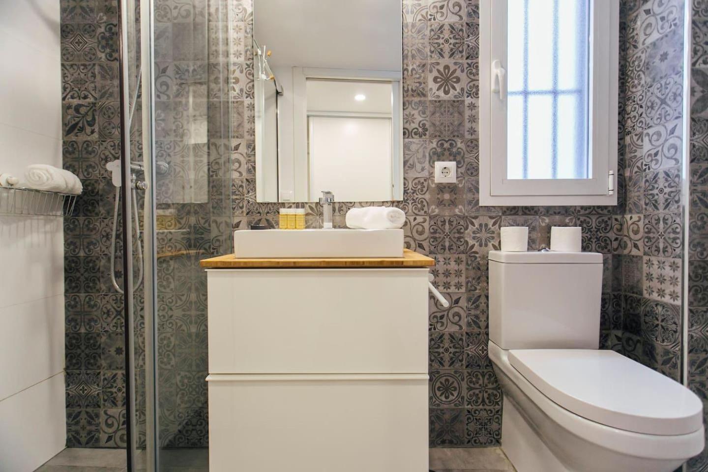 Amplio Apartamento De Diseno Precioso De Estilo Sevillano En Pleno Centro Dış mekan fotoğraf